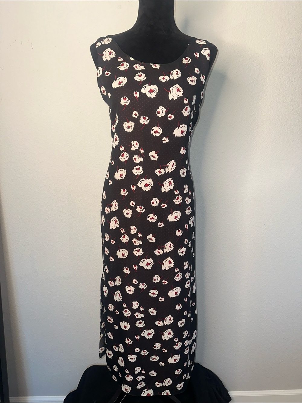 Impressions Black Floral Sleeveless Maxi Dress with White and Red Flowers